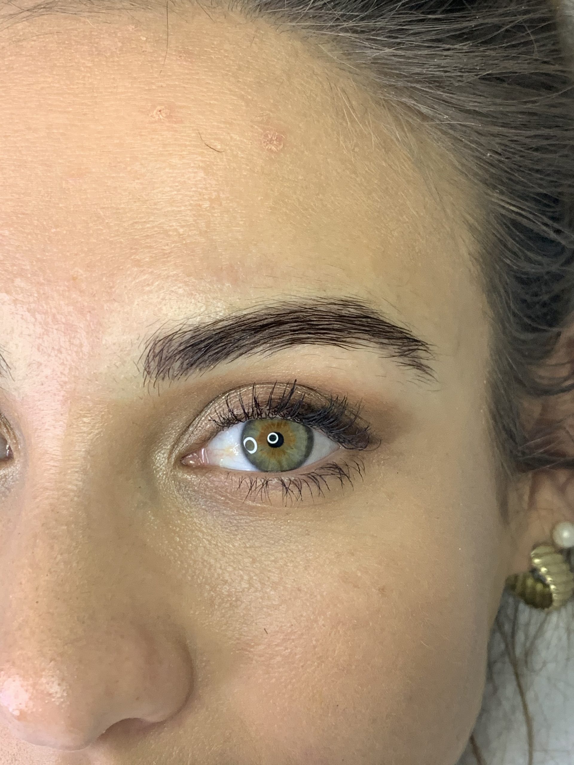 Natural brow and lash treatment result from the Erika Davis Academy gallery